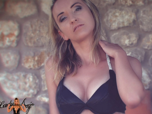 Loserporn: Summer Bikini Brainfuck